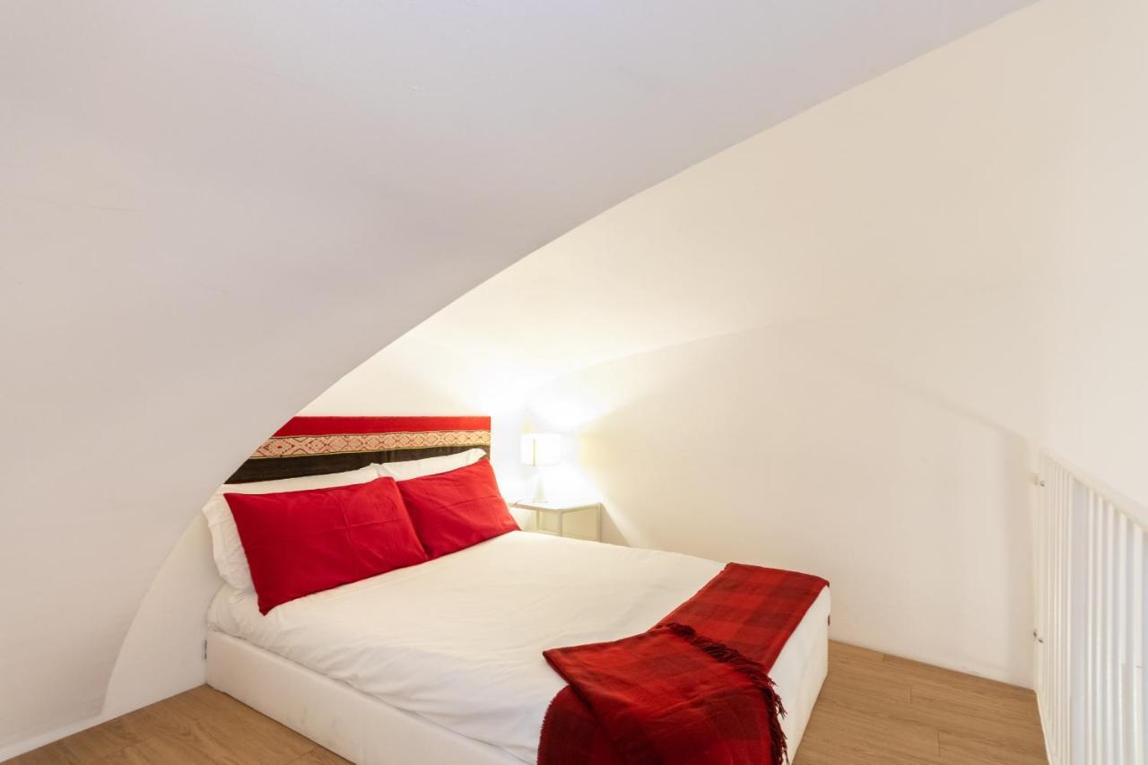 Charming Studio Near Piazza Castello By Wonderful Italy Турин Экстерьер фото