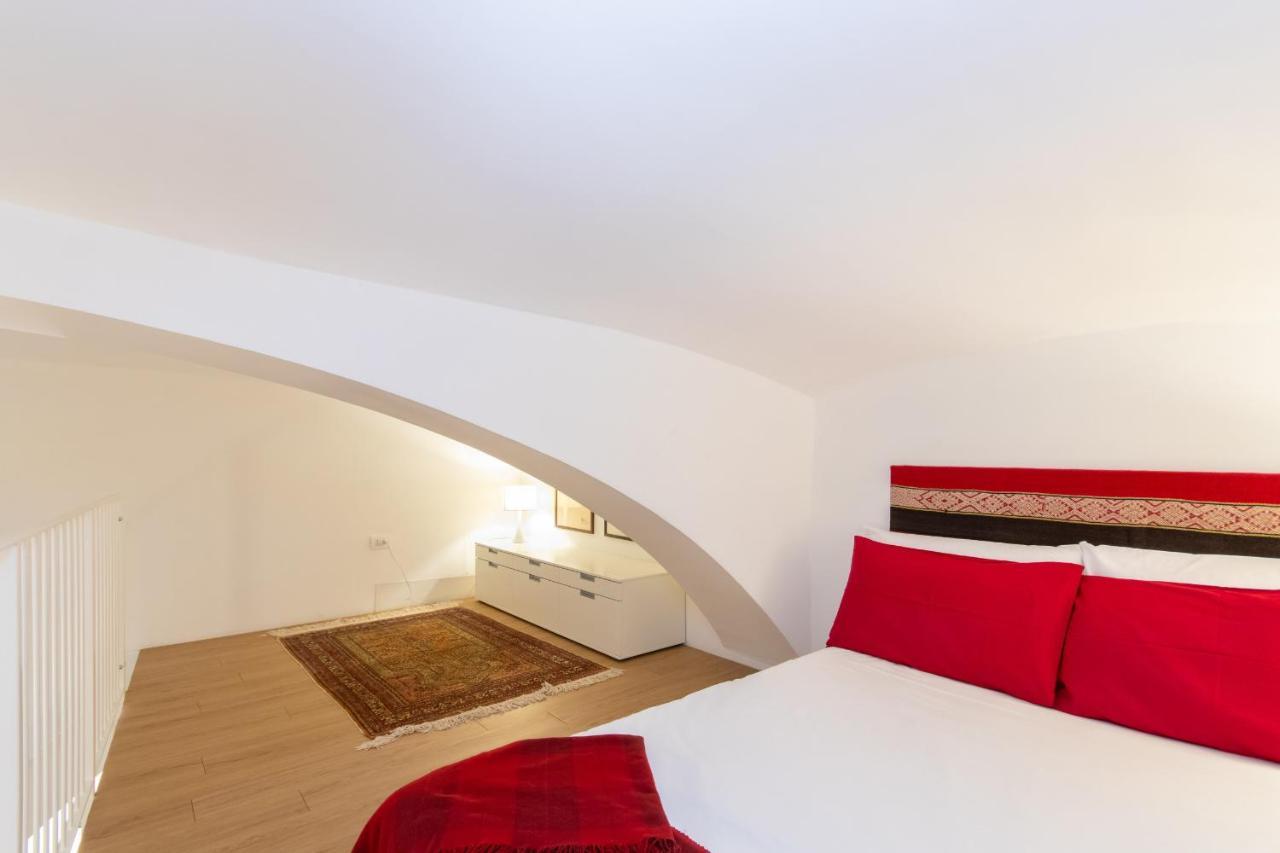 Charming Studio Near Piazza Castello By Wonderful Italy Турин Экстерьер фото