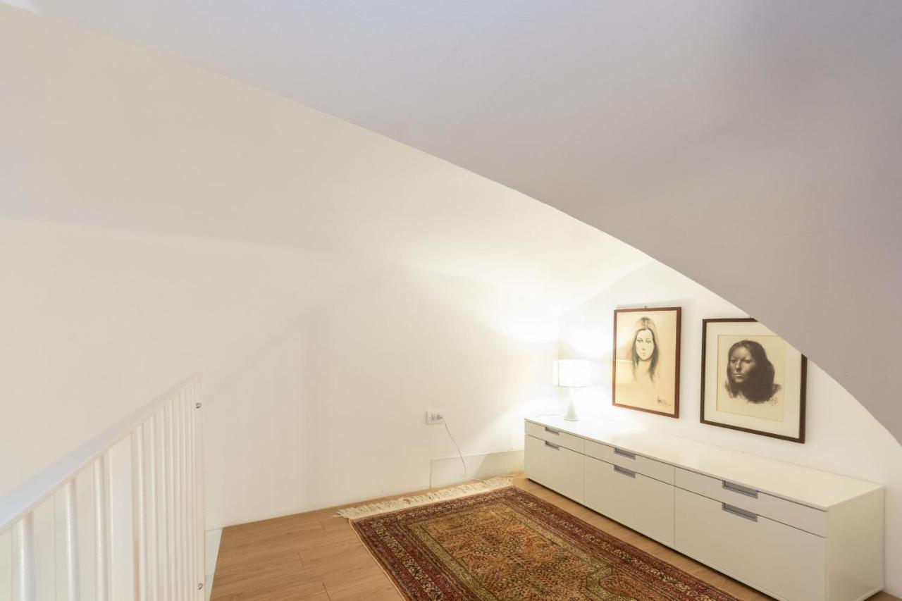 Charming Studio Near Piazza Castello By Wonderful Italy Турин Экстерьер фото